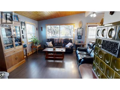 7536 JACKSON Avenue, Radium Hot Springs