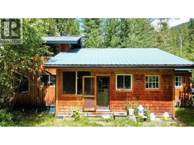 7152 GRAHAM Road, Winlaw