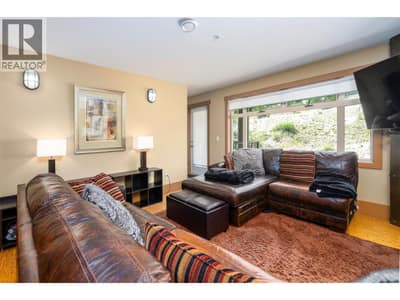 5030 Snowbird Way Unit# 301, Big White