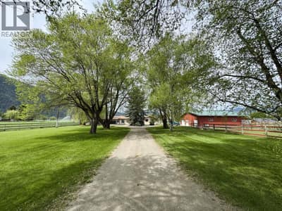 5175 Siminoff Road, Grand Forks