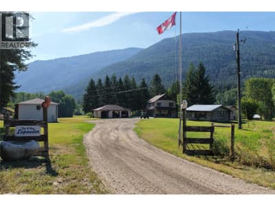 4325 Highway 97 Highway, Falkland