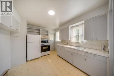 795 Binns Street, Trail