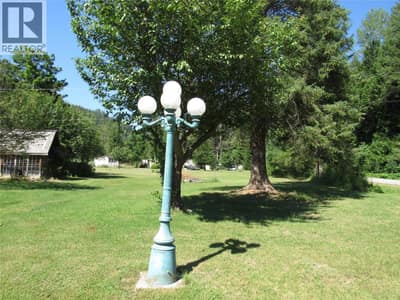 2057 Loff Road, Castlegar