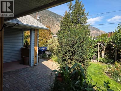 425 3rd Avenue, Keremeos