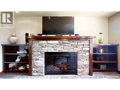 700 BIGHORN Boulevard Unit# 713 E, Radium Hot Springs
