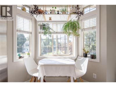 Kitchen nook
