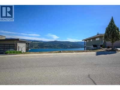 8872 Hampshire Crescent, Vernon