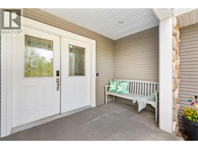 710 17 Street SE, Salmon Arm