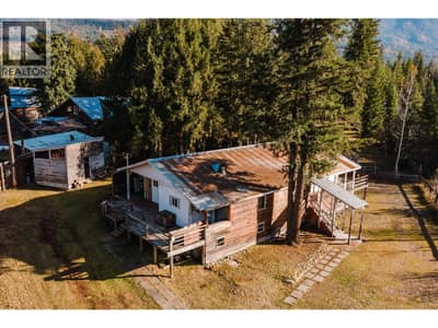3974 Malakwa Station Road, Malakwa