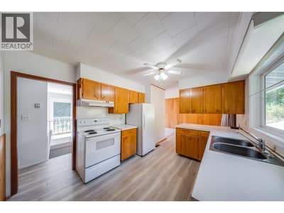 1048 Christie Road, Montrose