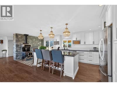2351 Boucherie Road, West Kelowna