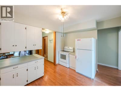 5401 Highway 97, Oliver