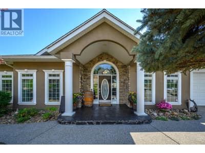 8853 Braeburn Drive, Coldstream