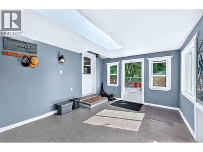 Sun Room Entrance