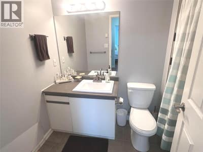 Master Bed ensuite
