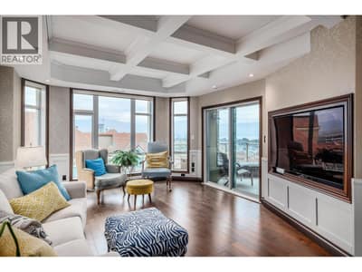 1128 Sunset Drive Unit# 1702, Kelowna