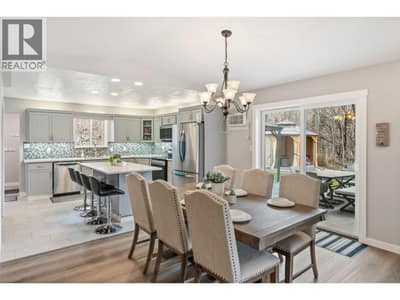 2616 Middle Bench Road, Keremeos