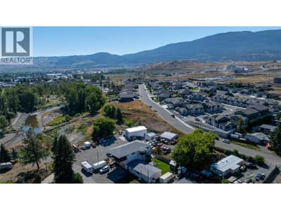1542 Walnut Avenue, Merritt