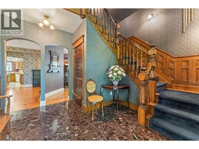 4345 June Springs Road, Kelowna
