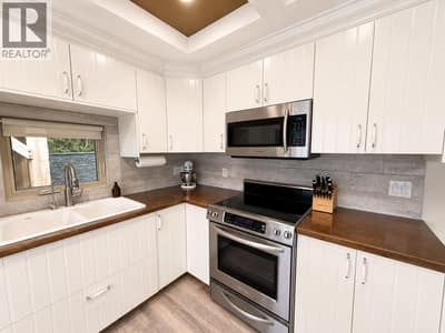 3981 Eagle Bay Road, Eagle Bay