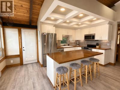 3981 Eagle Bay Road, Eagle Bay