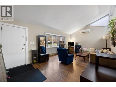 1026 HILLSIDE Avenue, Chase