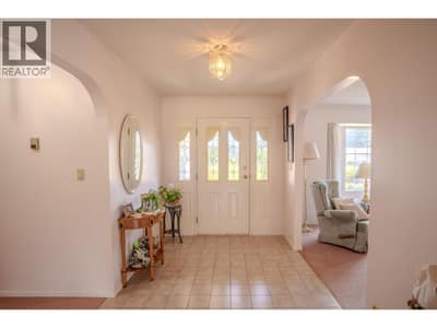 310 Arbutus Street, Chase