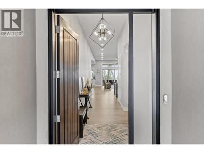 2505 Tallus Heights Drive, West Kelowna
