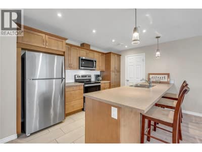 3346 SKAHA LAKE Road Unit# 804, Penticton