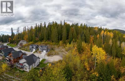 2812 CEDAR Crescent, Rossland