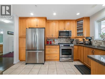 1967 UNDERHILL Street Unit# 306, Kelowna