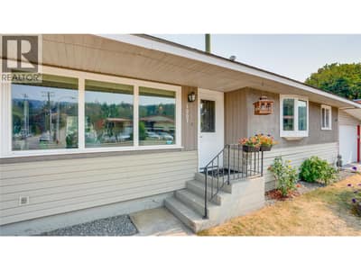 Cute as a button - Rancher style home (no basement).