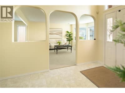 650 Lexington Drive Unit# 305, Kelowna