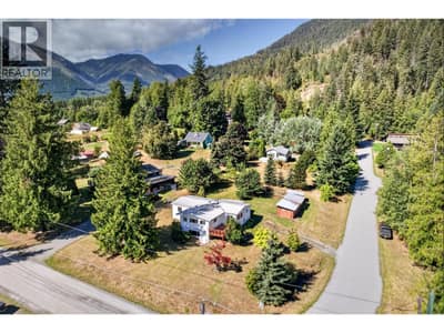 149 8th Street, Kaslo