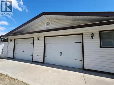 5440 41 Highway, Grand Forks