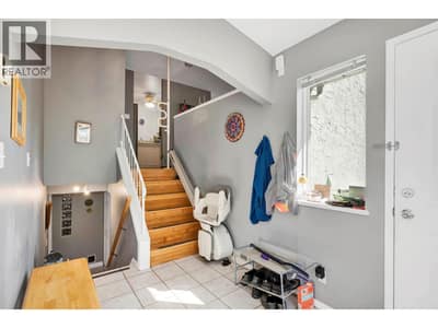 1088 WINDBREAK Street, Kamloops