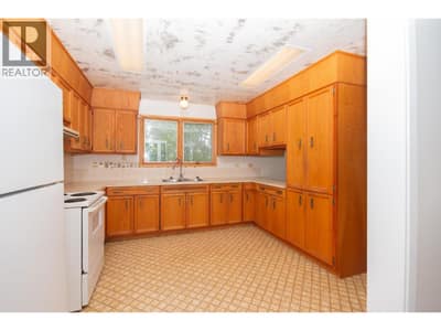 9616 227 Road, Dawson Creek