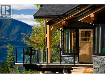 234 WALKERS Lane, Kootenay Bay