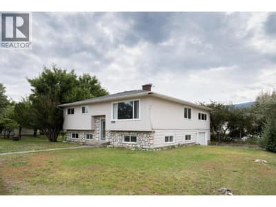 2486 Central Avenue, Grand Forks