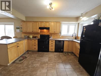 6128 Kurjata Road, Chetwynd