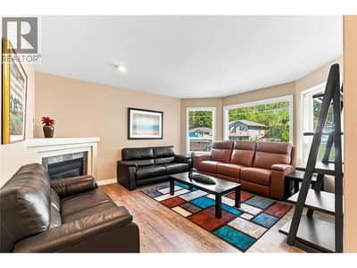 831 37 Street SE, Salmon Arm
