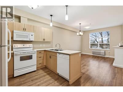 755 MAYFAIR Street Unit# 300, Kamloops