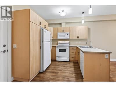 755 MAYFAIR Street Unit# 300, Kamloops