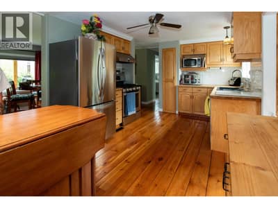 502 Marshall Road, Merritt