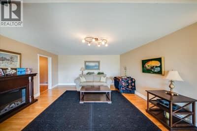 2390 McLeod Avenue, Rossland