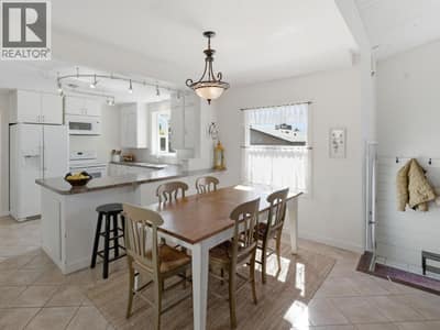 3090 Smith Creek Road, West Kelowna