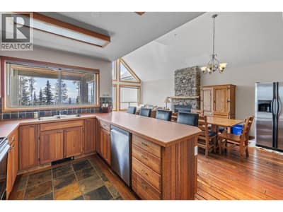 4879A Snowpines Road, Big White