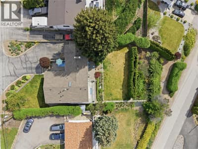 869 McKenzie Road, Kelowna