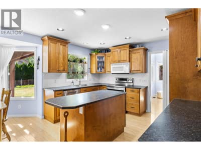 4015 Mahonia Drive, Kelowna