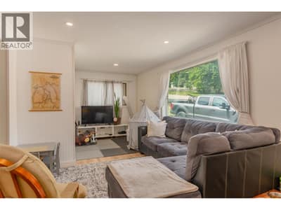1953 Plewman Way, Rossland